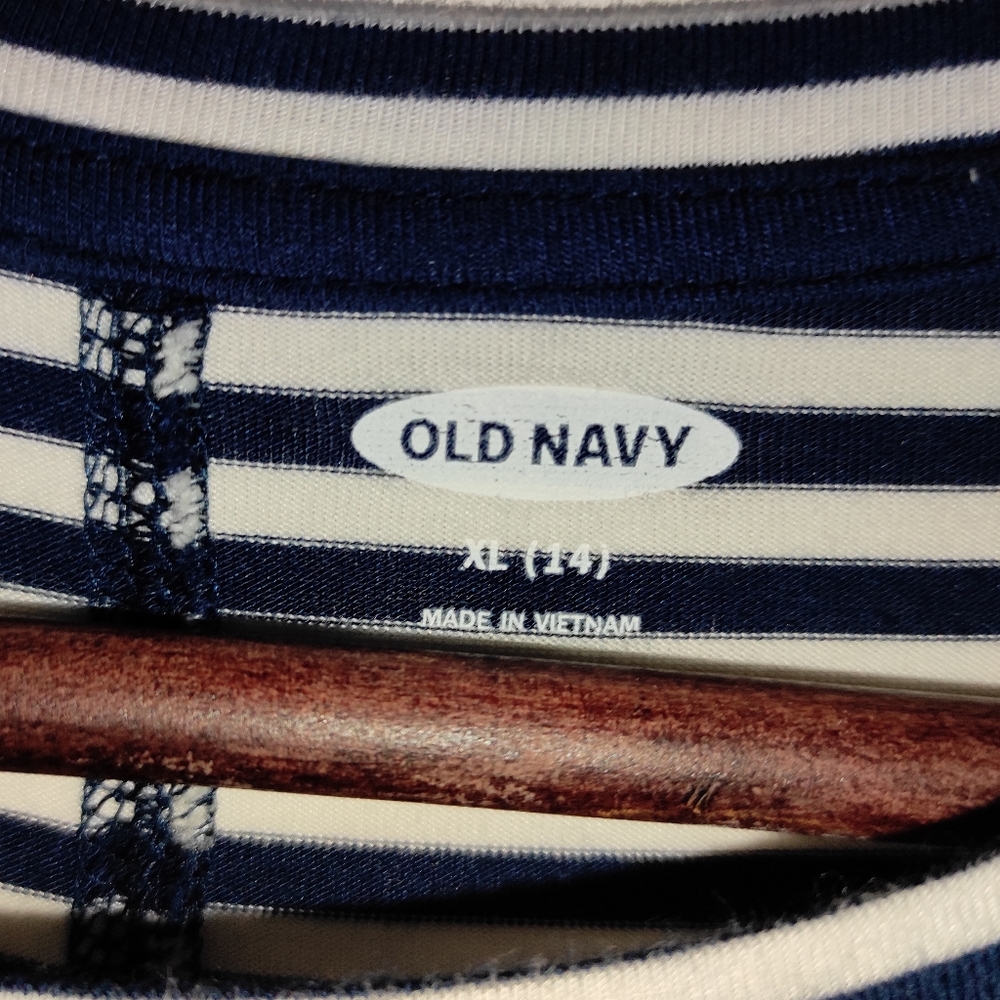 Stripe Apple Cut Top - Picture 4 of 11